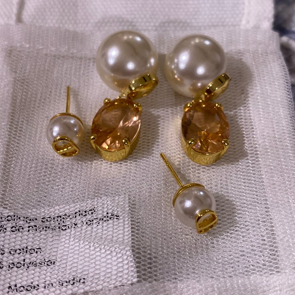 CD Tribal Elegant Gold-tone and Pearl Drop Earrings Set - Picture 5 of 13